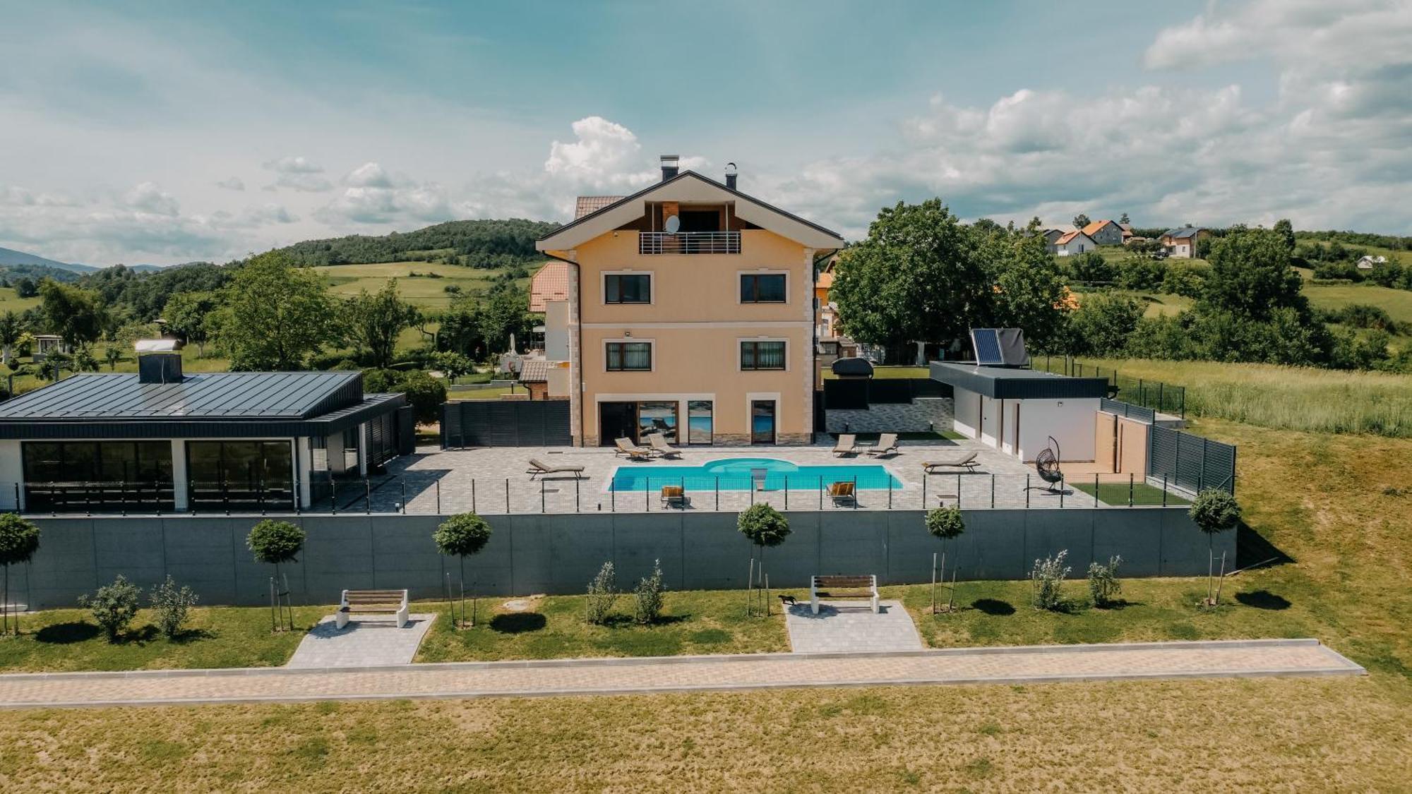 Villa Lamija Bihać Eksteriør bilde