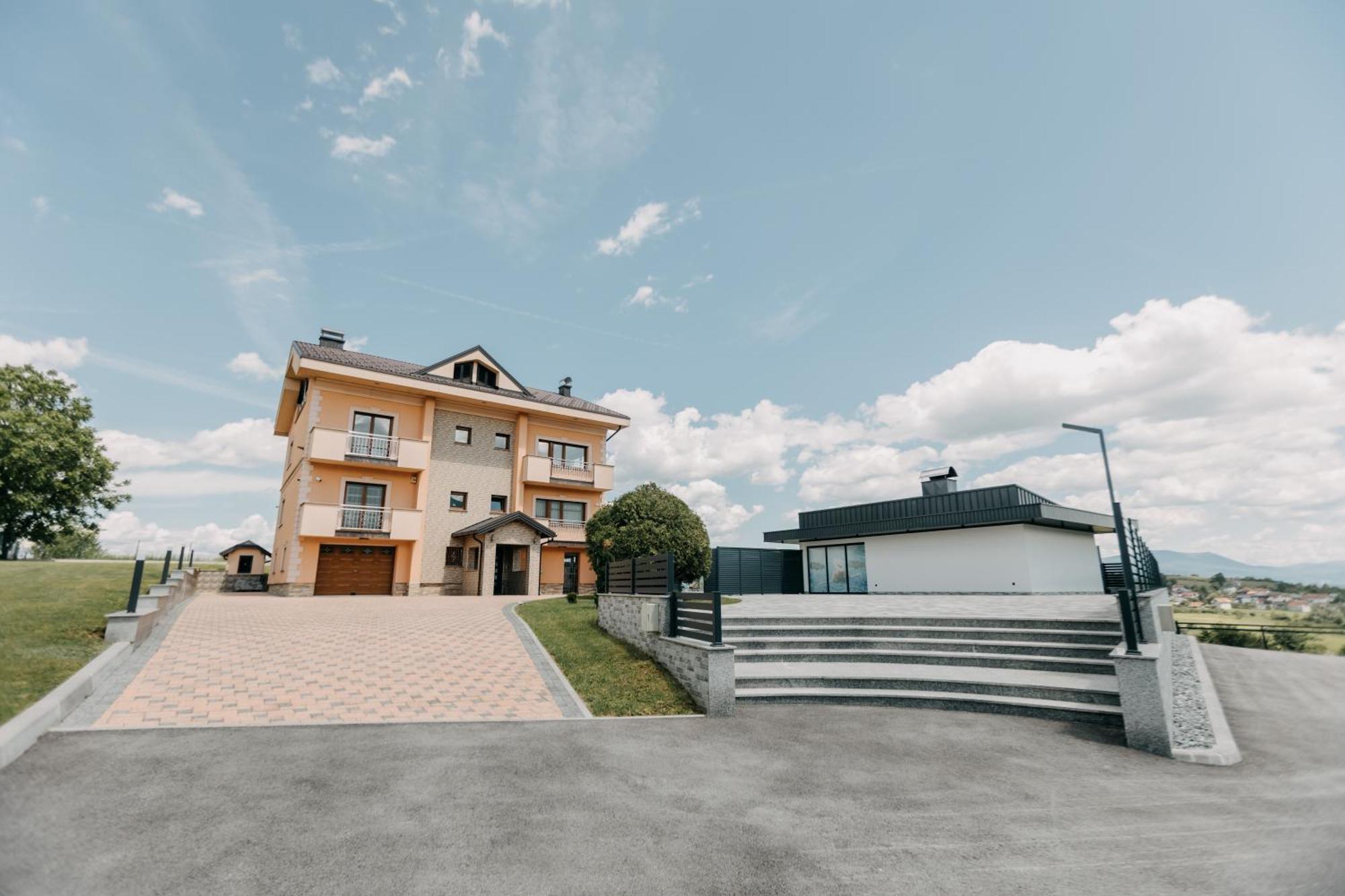 Villa Lamija Bihać Eksteriør bilde